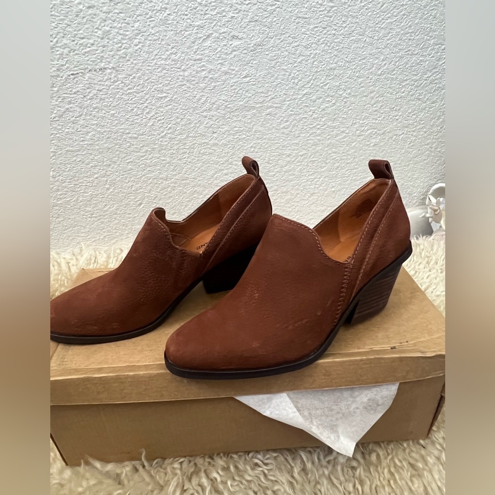 Lucky Brand Boots Womens 6M Vennia Ankle Bootie Brown Leather Casual - Picture 6 of 10